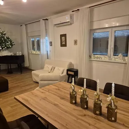 Apartment La Marela *